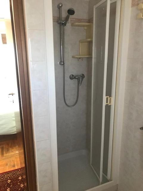 Hotel Carillon Lavena Ponte Tresa Dış mekan fotoğraf