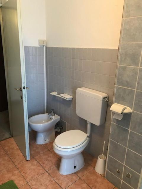 Hotel Carillon Lavena Ponte Tresa Dış mekan fotoğraf